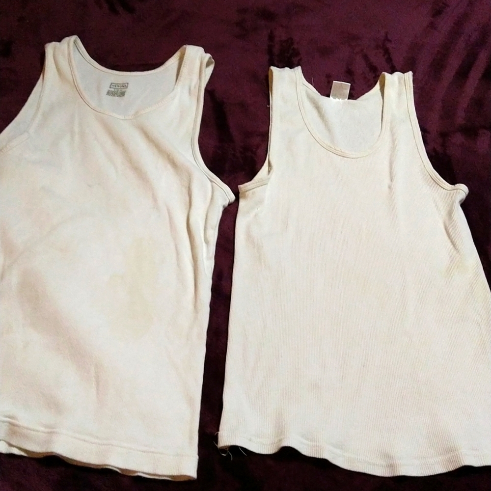 Men's set of 2 sleeveless tee shirts, size Medium